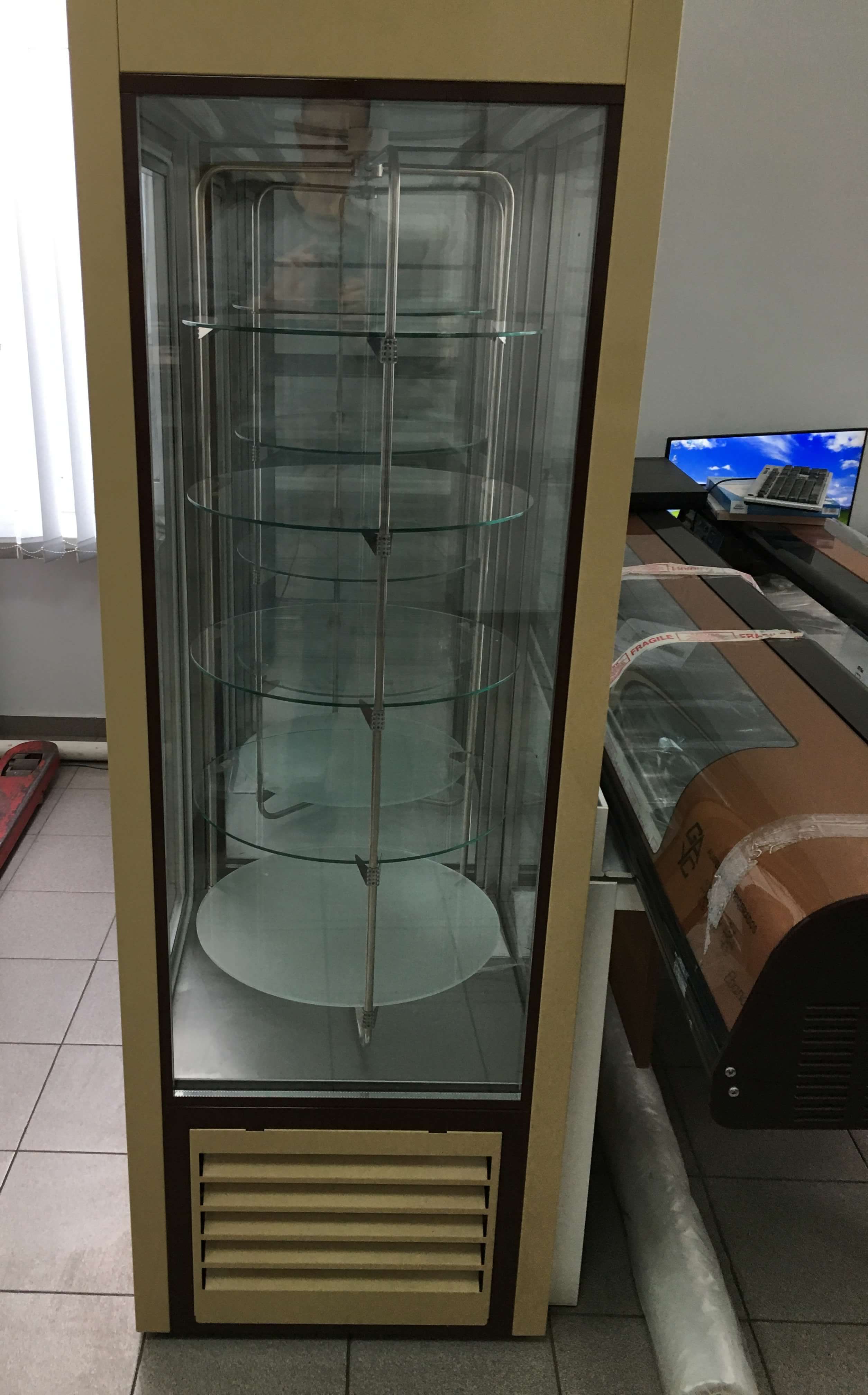 Холодильная кондитерская витрина Hicold